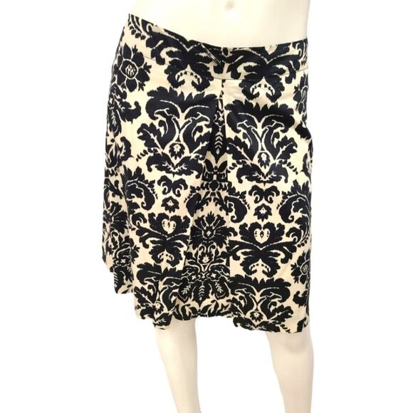 LOFT Paisley Pkeated Skirt size 4 - Picture 2 of 4